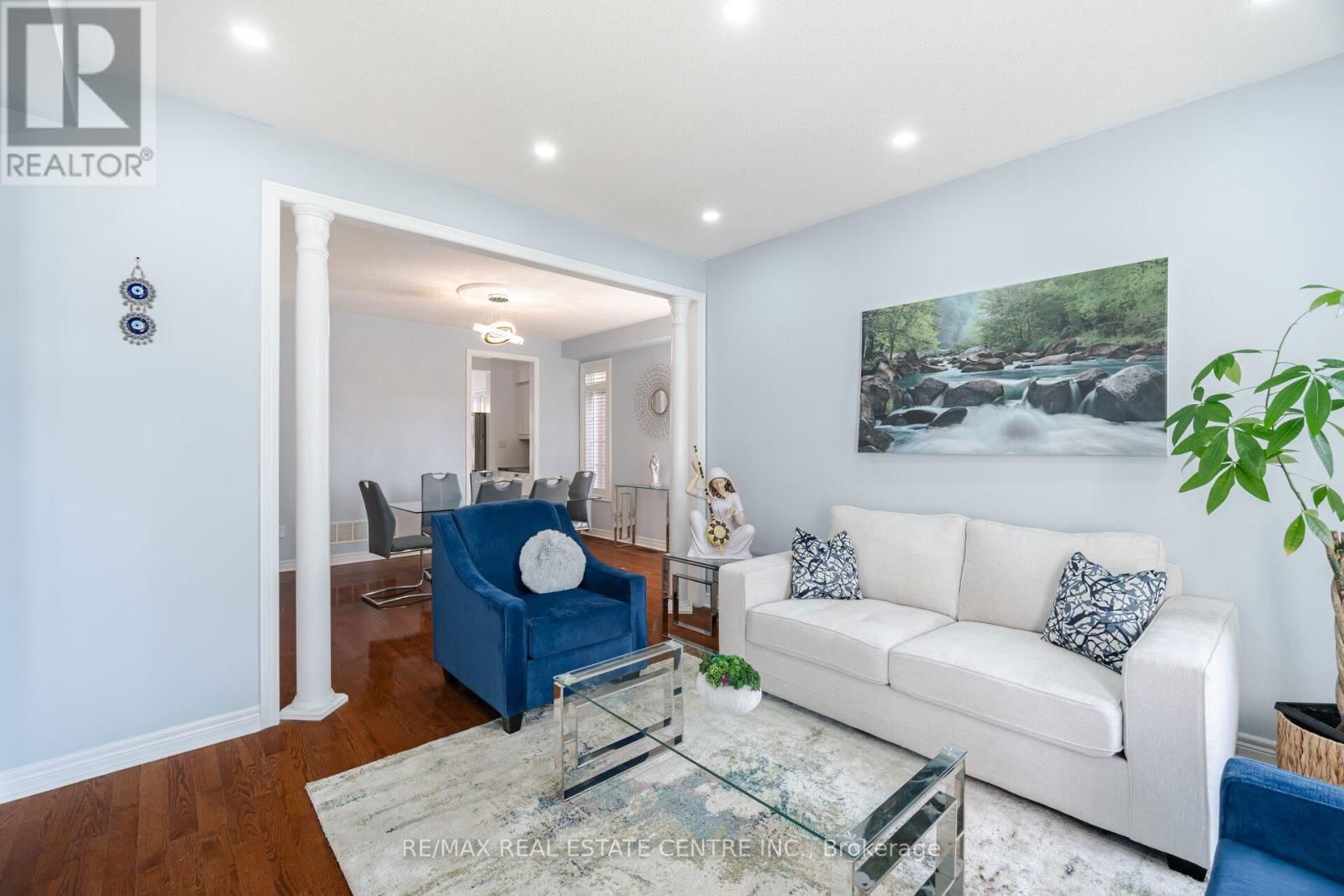 7 PRINCE EDWARD BOULEVARD Image 7