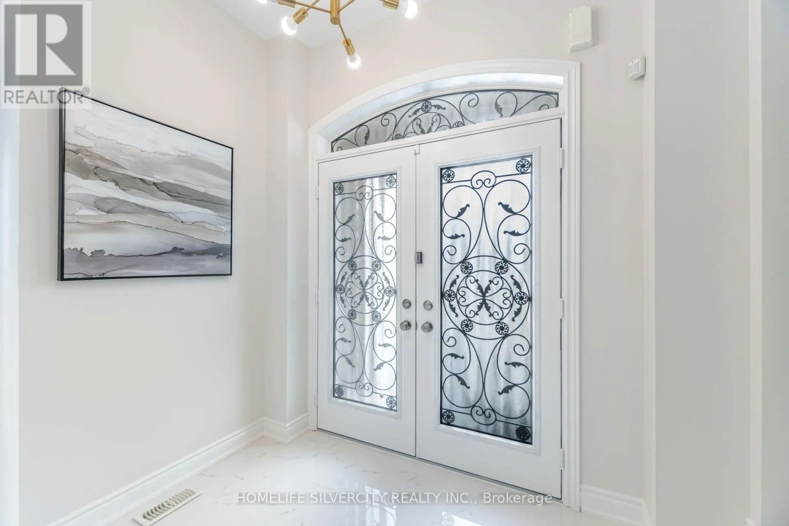 80 SCOTCHMERE CRESCENT Image 3
