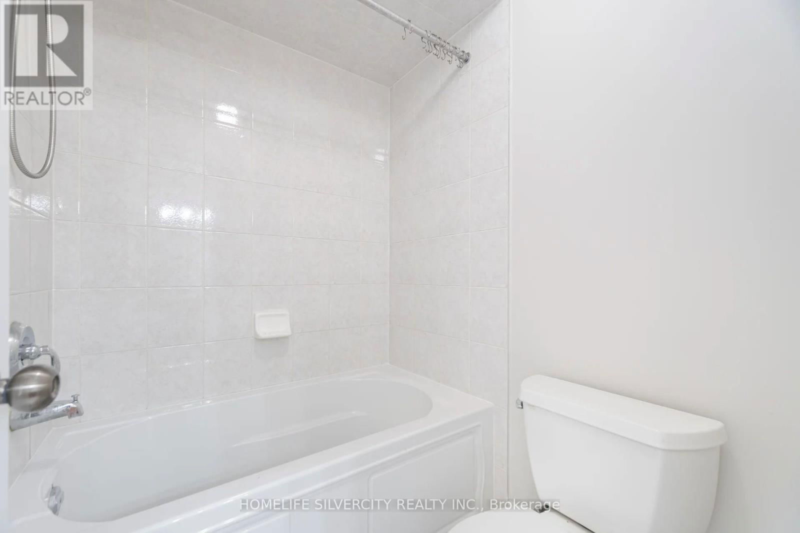 80 SCOTCHMERE CRESCENT Image 33