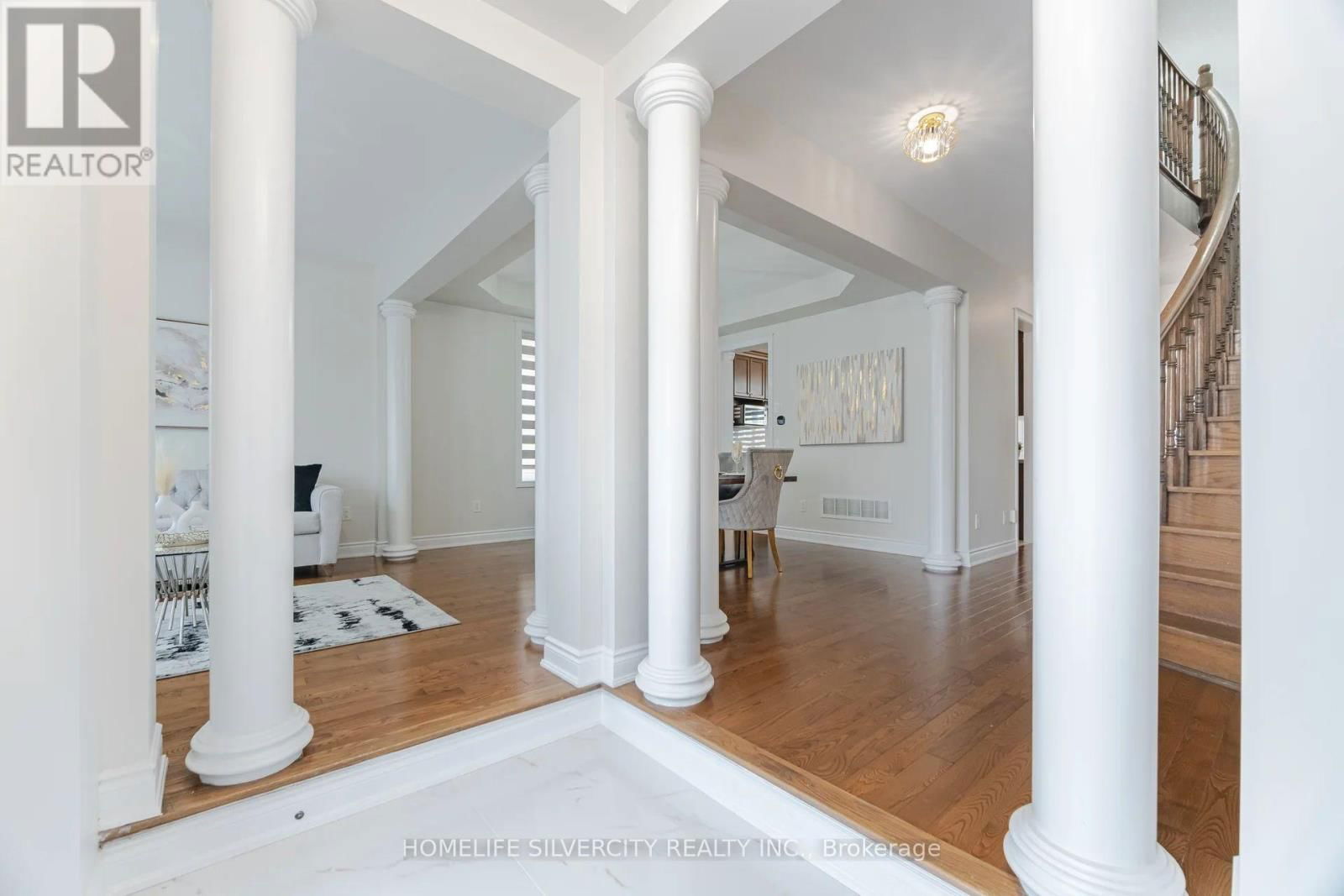 80 SCOTCHMERE CRESCENT Image 4