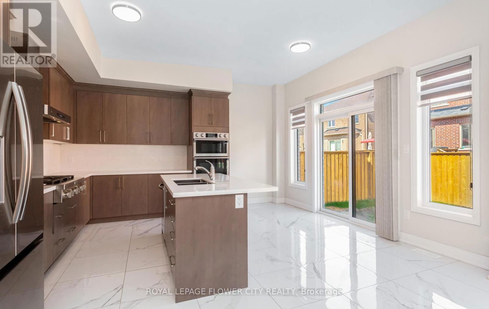 44 ROYAL FERN CRESCENT Image 20