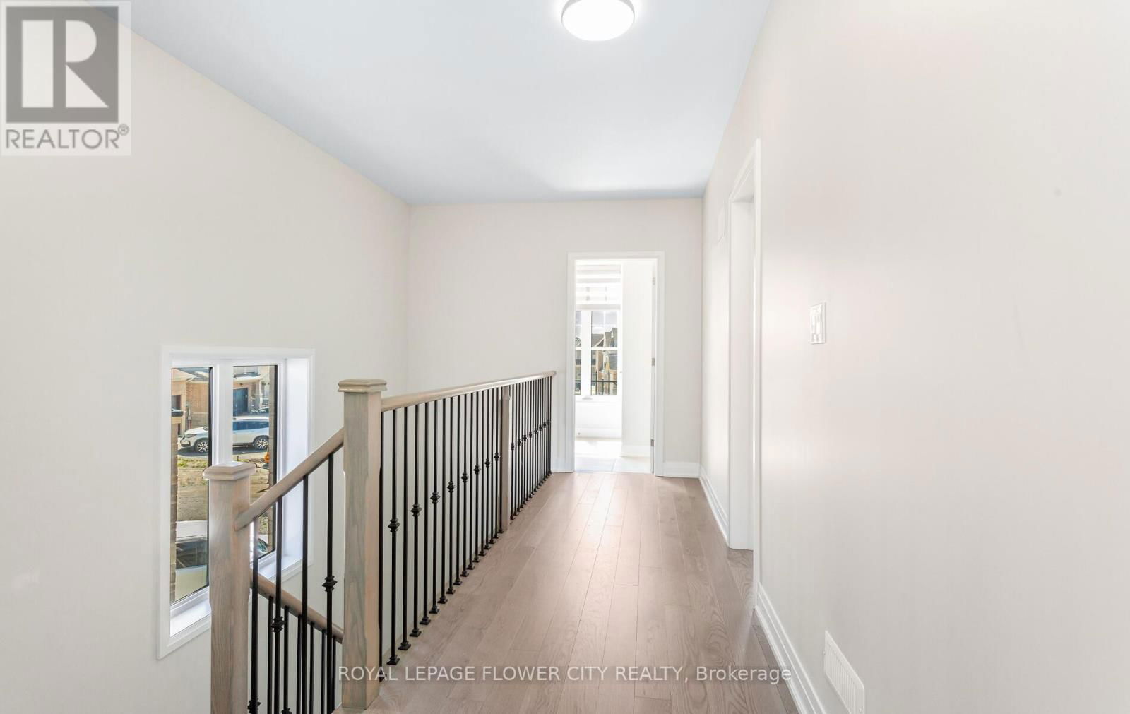 44 ROYAL FERN CRESCENT Image 40