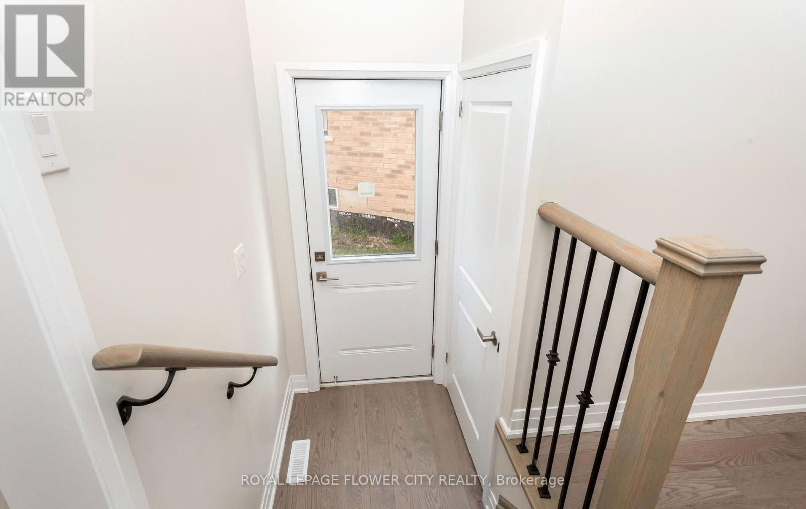 44 ROYAL FERN CRESCENT Image 42