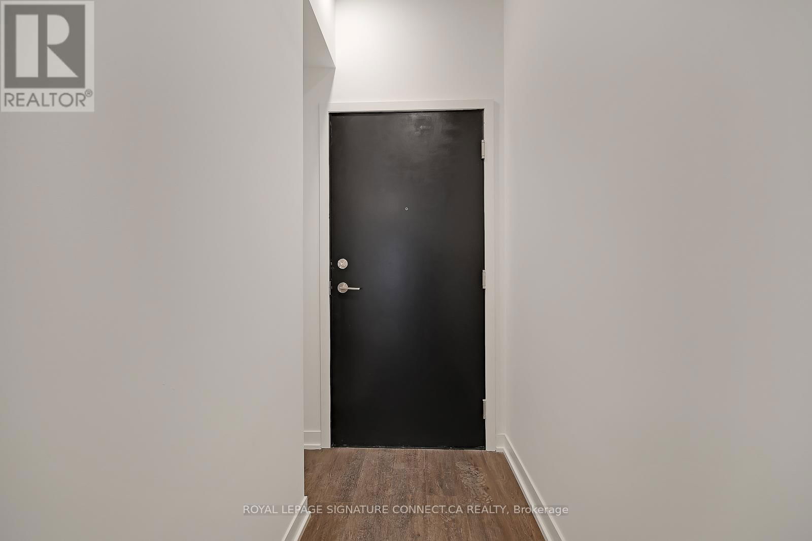 519 - 1808 ST CLAIR AVENUE WEST Image 3