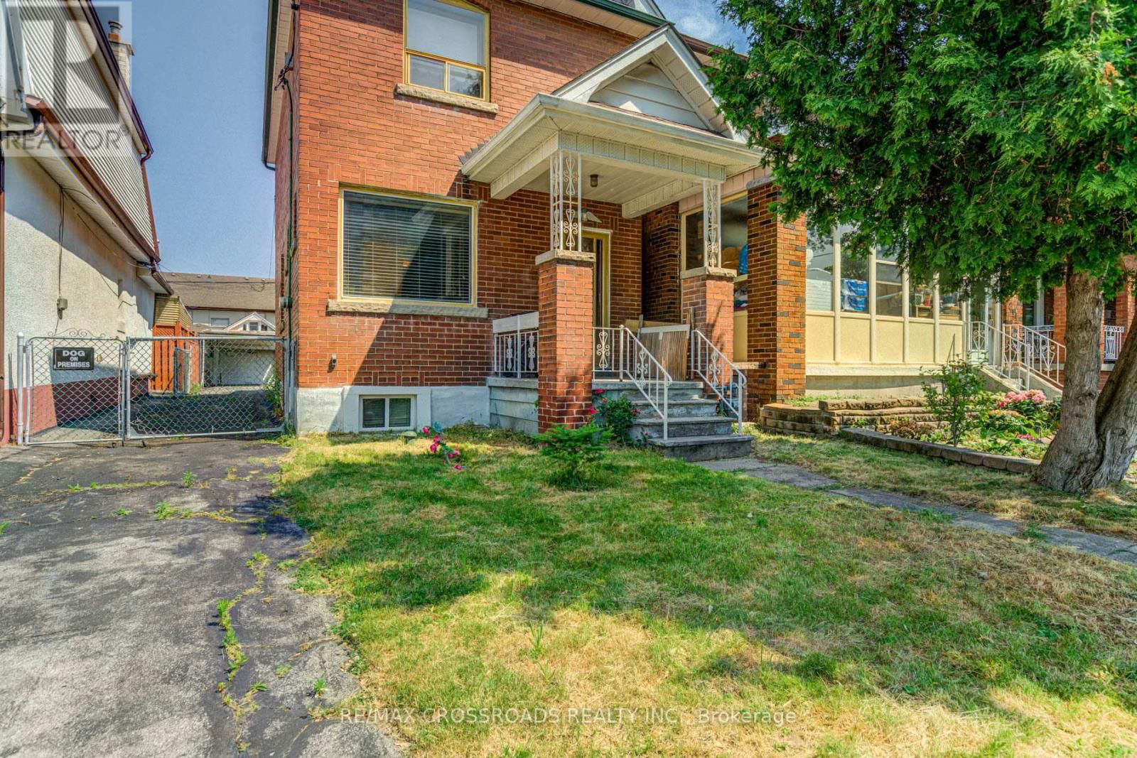 216 LIVINGSTONE AVENUE Image 2