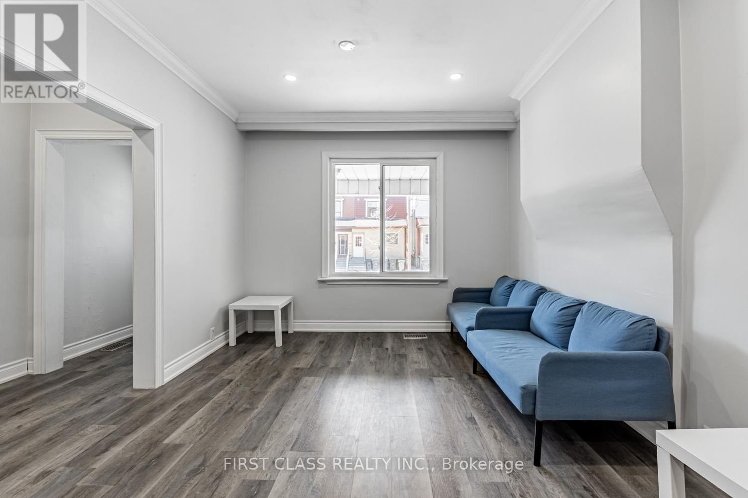 1113 DUFFERIN STREET Image 4