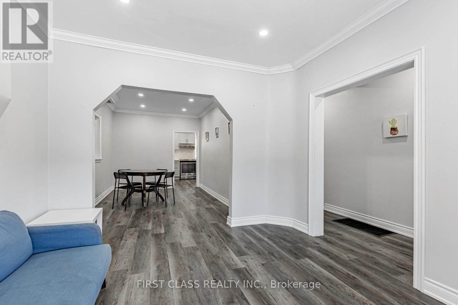 1113 DUFFERIN STREET Image 6