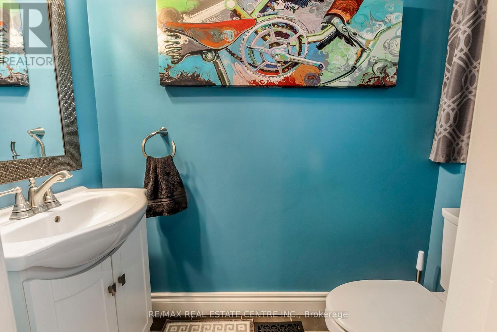 481 BELL STREET Image 17