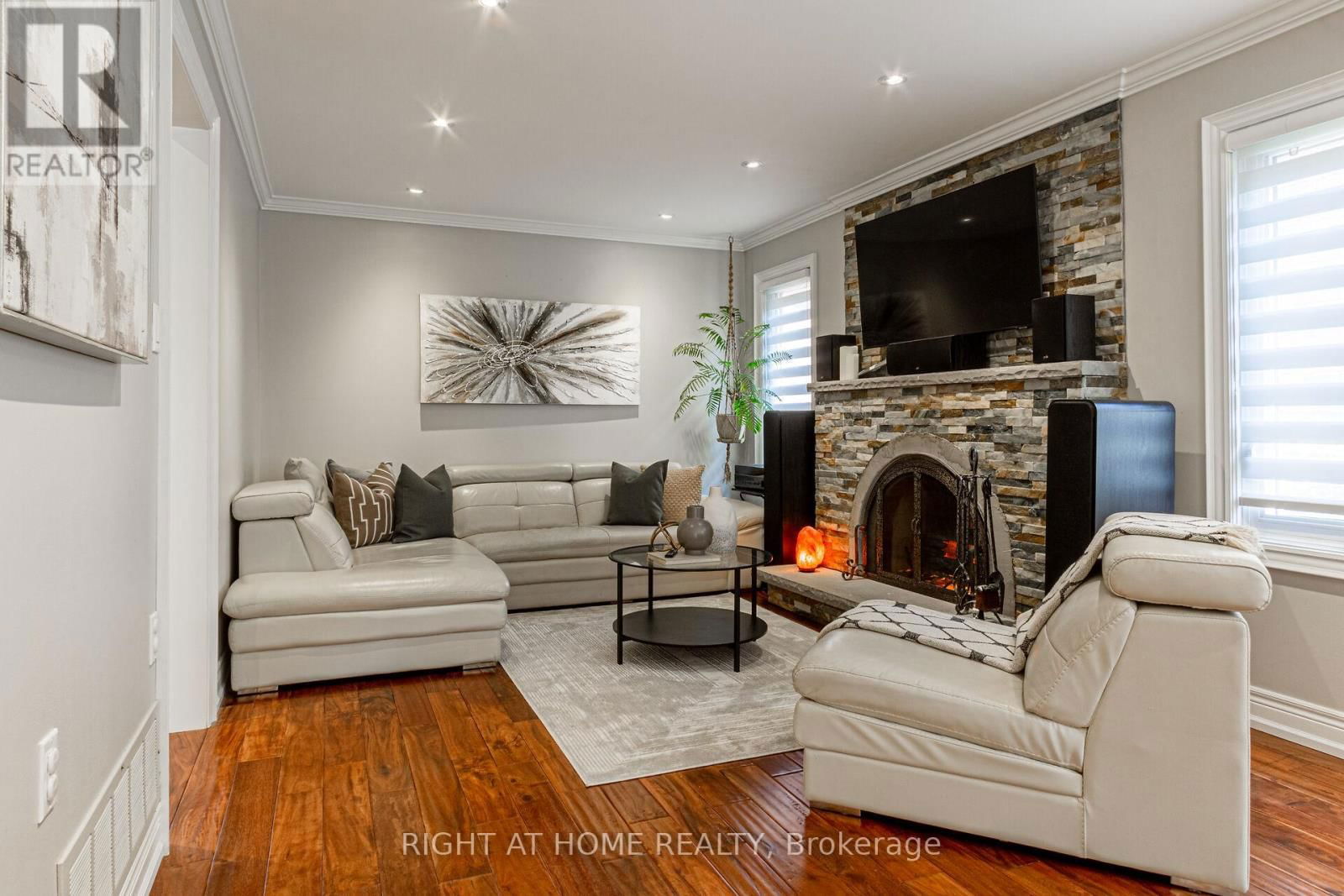 4302 HIGHGATE CRESCENT Image 14