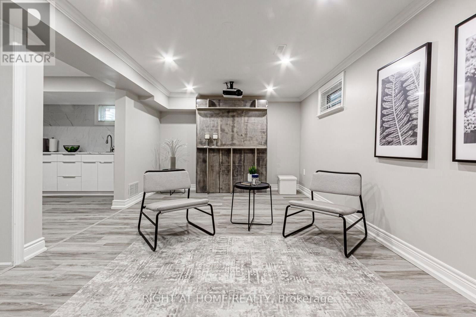 4302 HIGHGATE CRESCENT Image 39