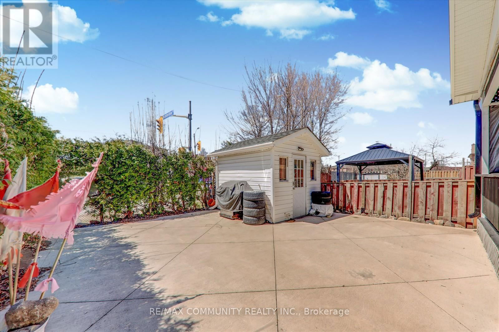 39 AUTUMN GLEN CIRCLE Image 32