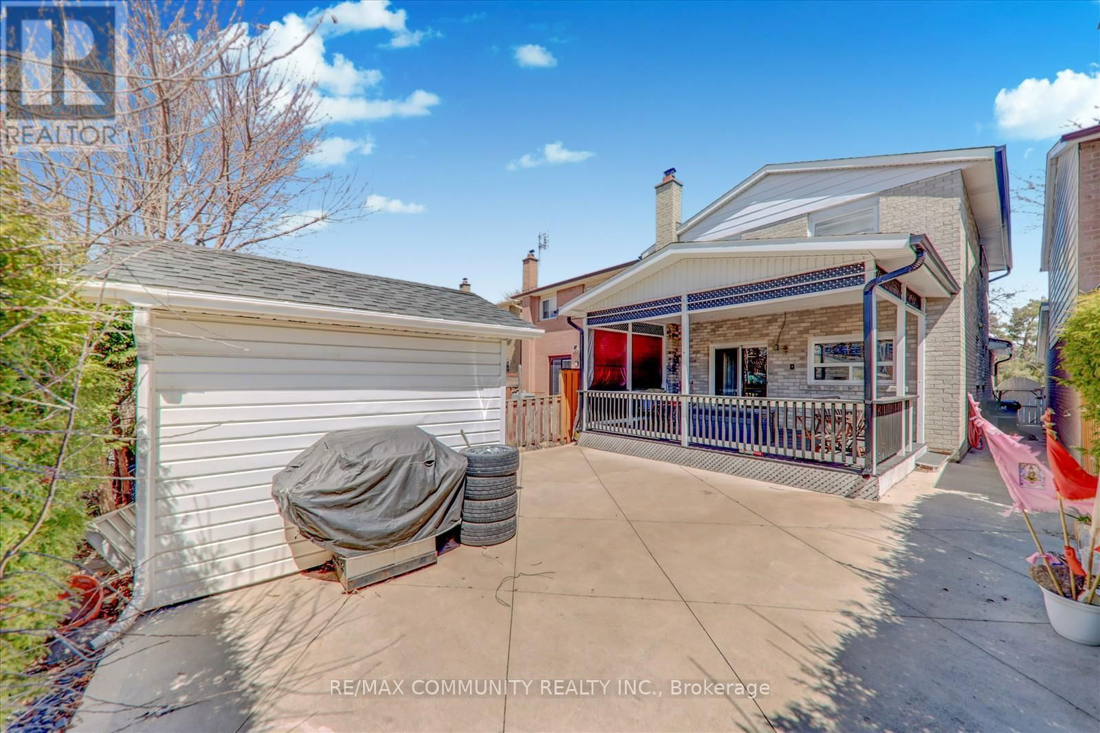39 AUTUMN GLEN CIRCLE Image 33