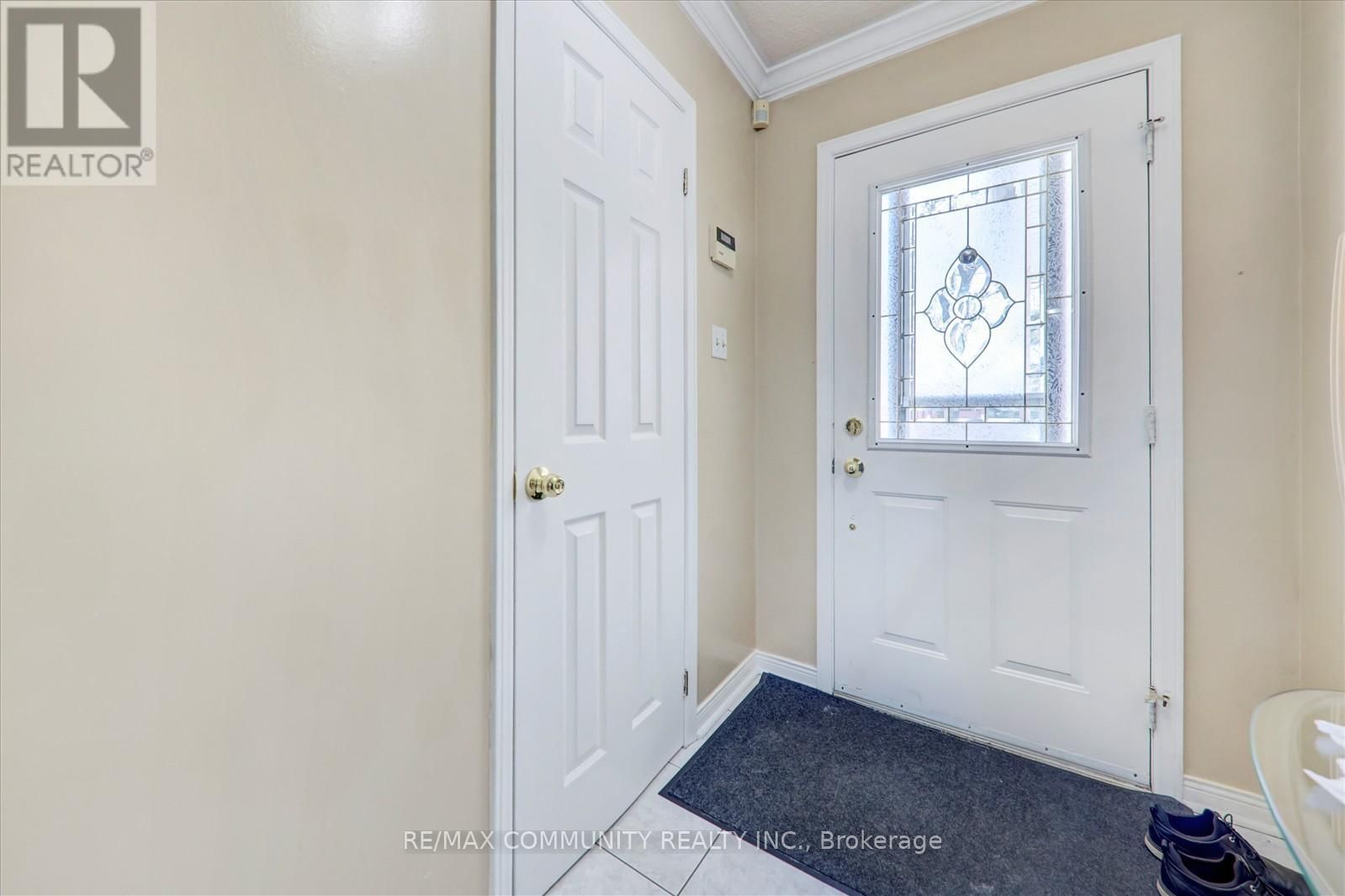 39 AUTUMN GLEN CIRCLE Image 5