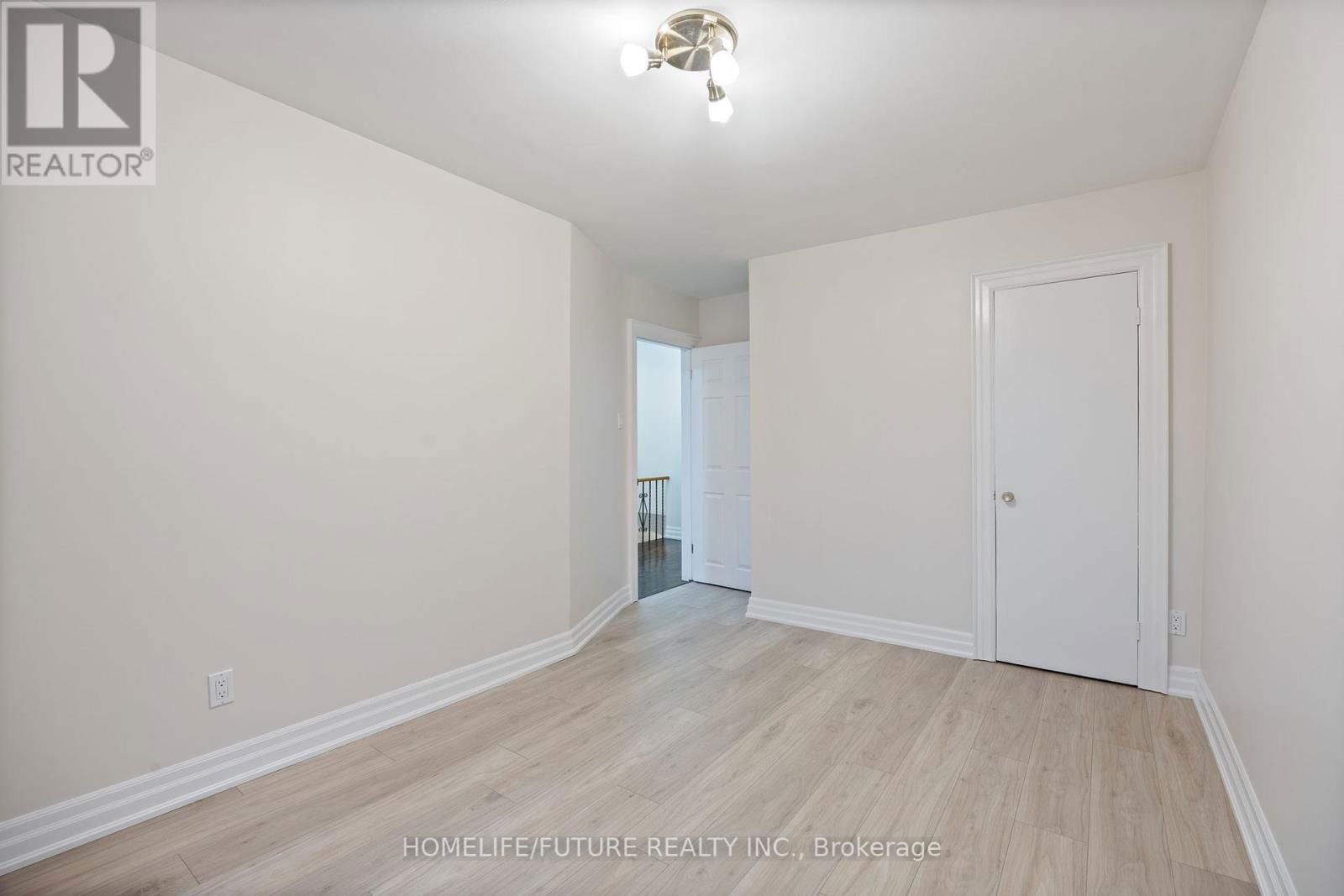 71 HAGAR AVENUE Image 23