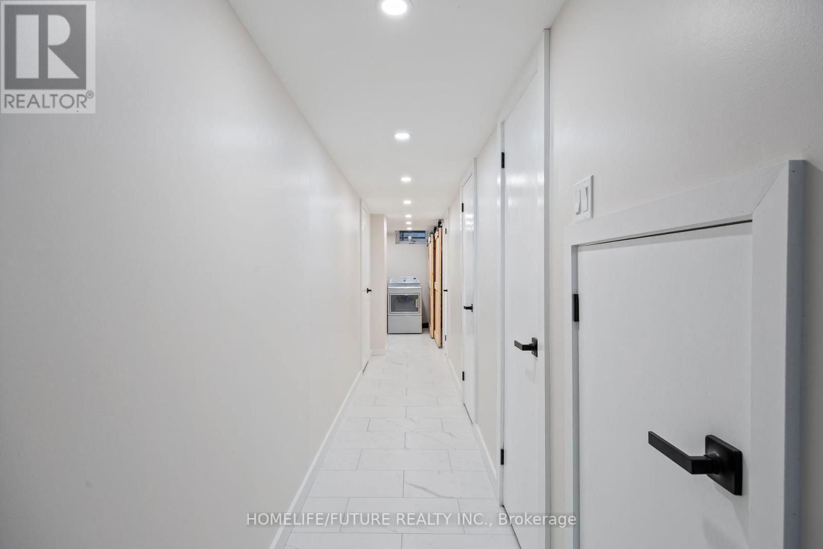 71 HAGAR AVENUE Image 29