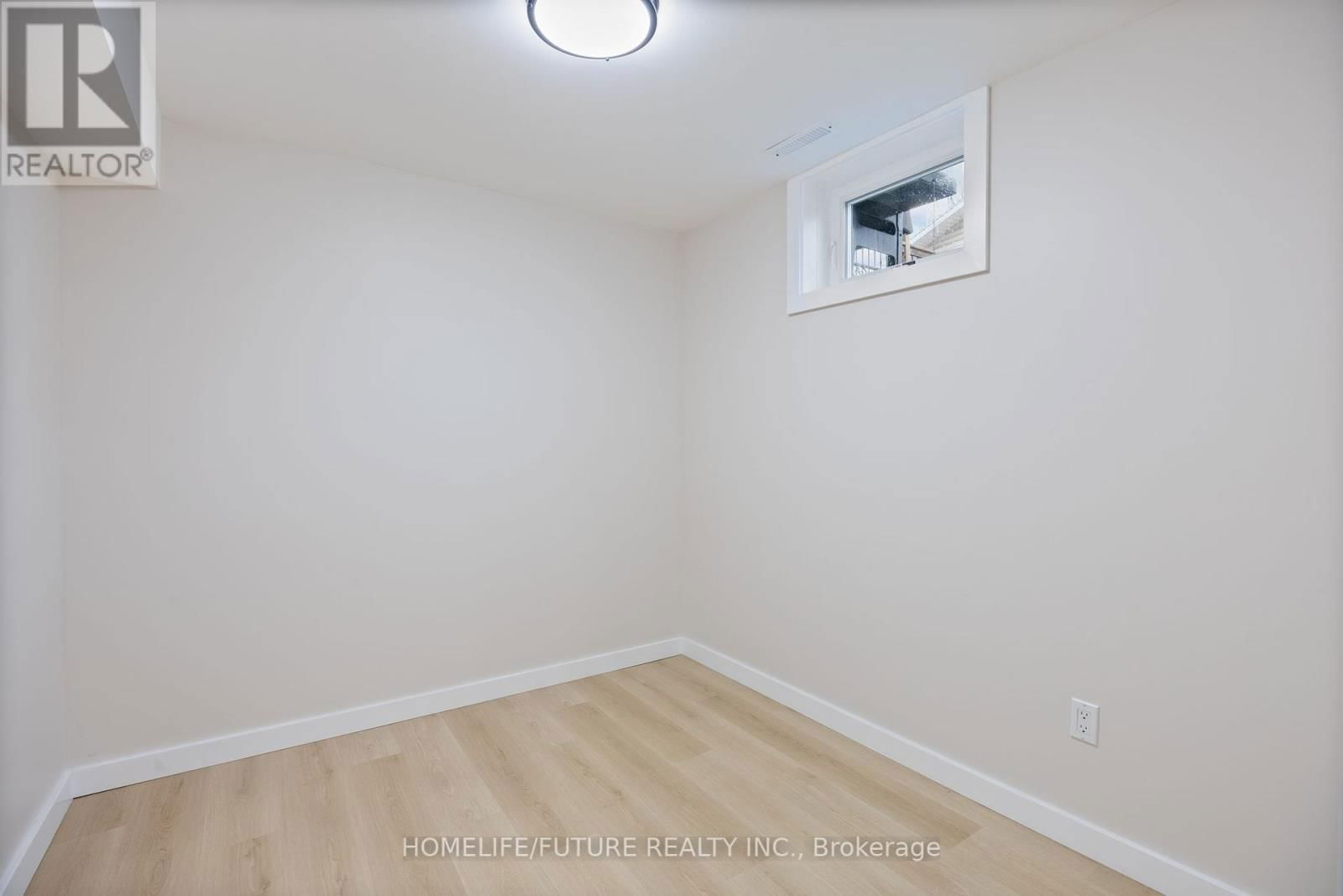 71 HAGAR AVENUE Image 34