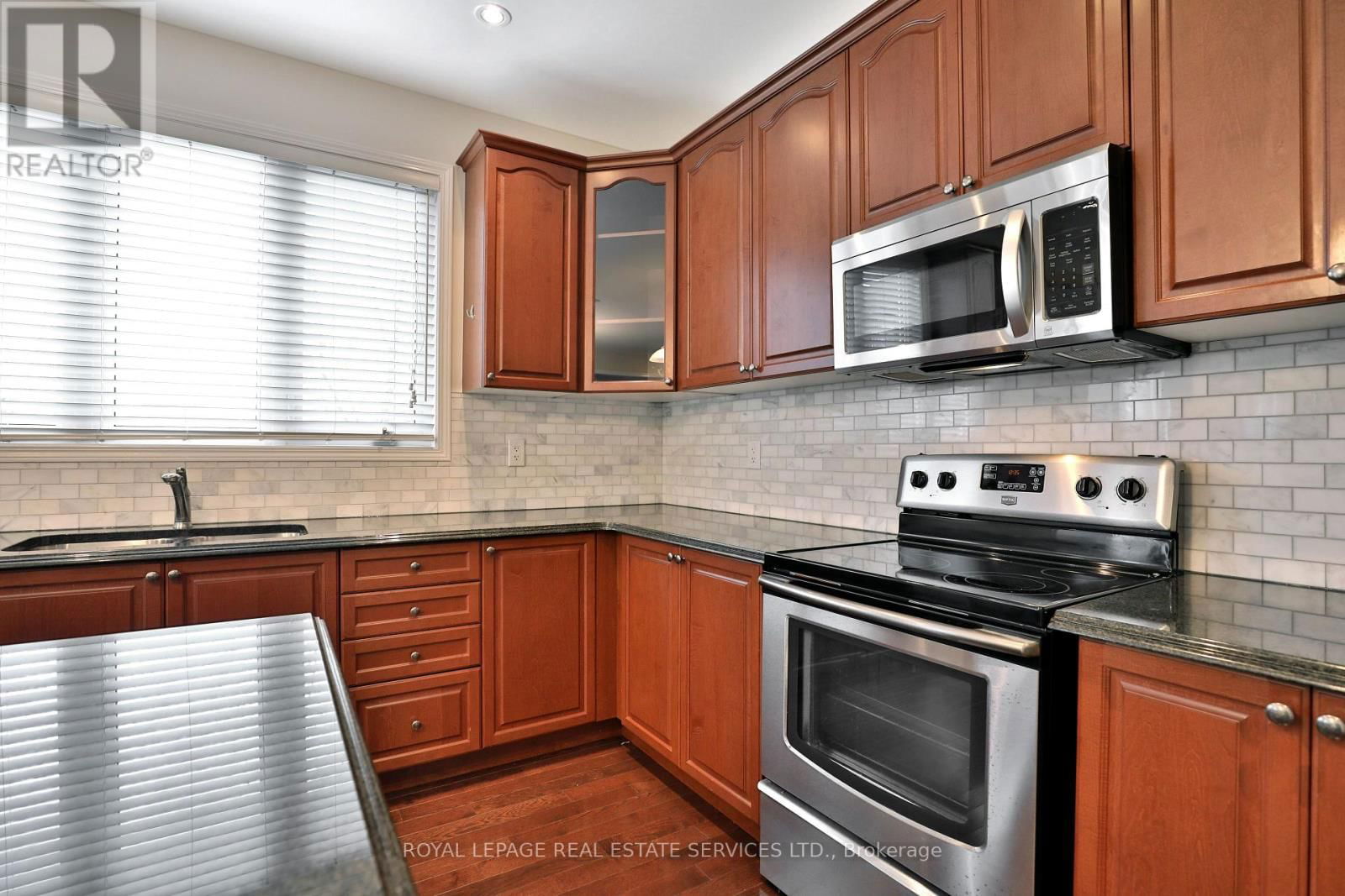 2383 CALLOWAY DRIVE Image 10