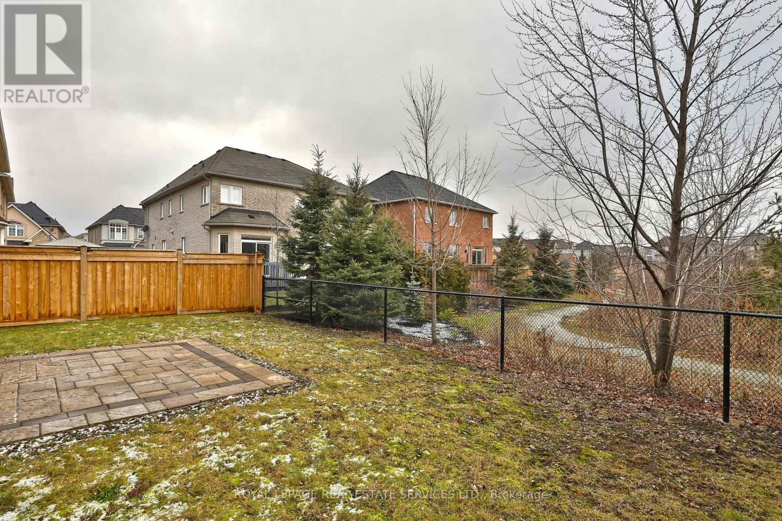 2383 CALLOWAY DRIVE Image 18