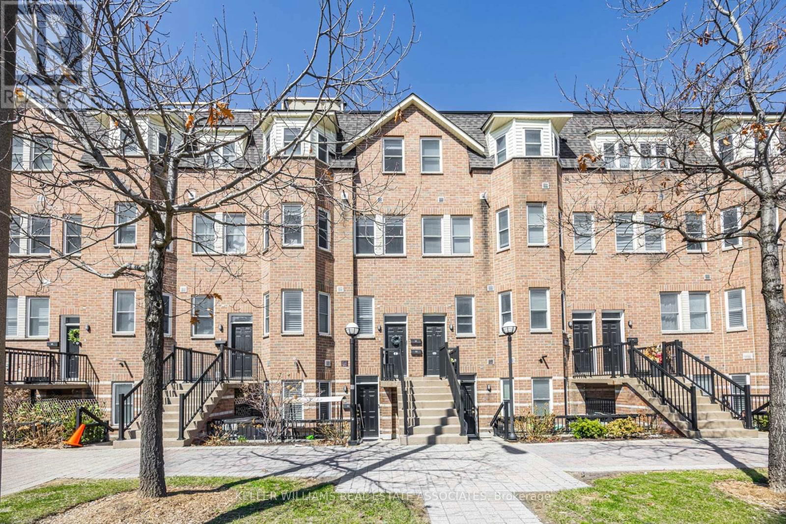 15 - 760 LAWRENCE AVENUE WEST Image 28