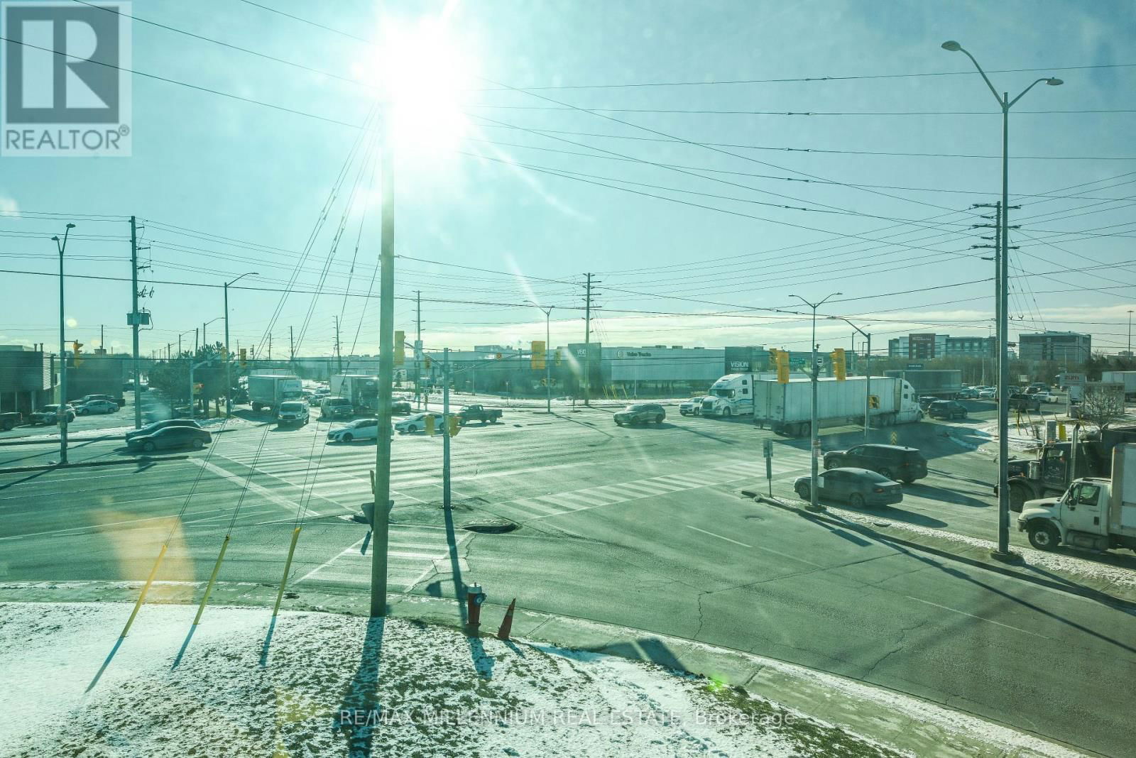 208 - 1300 STEELES AVENUE Image 6
