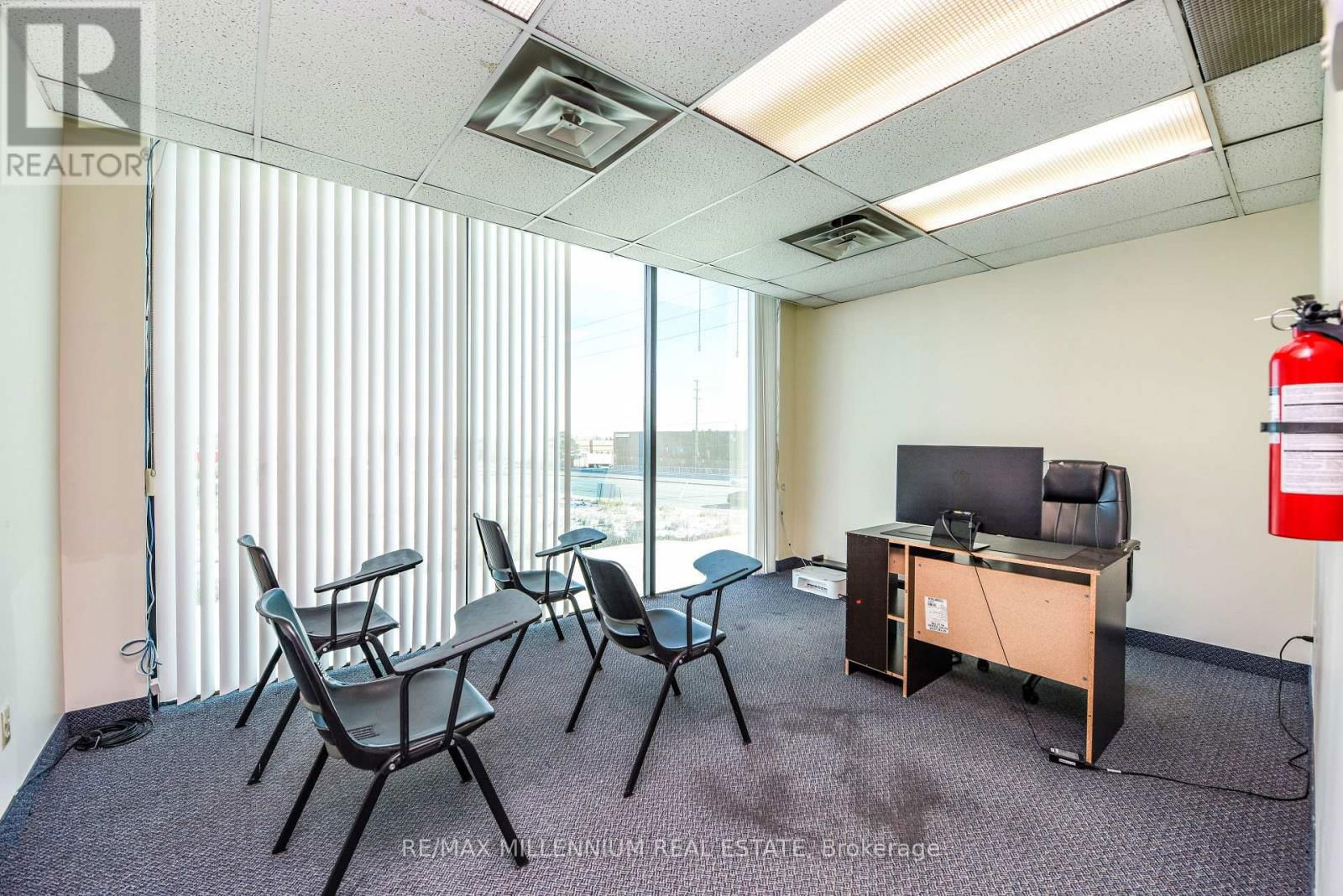 208 - 1300 STEELES AVENUE Image 7