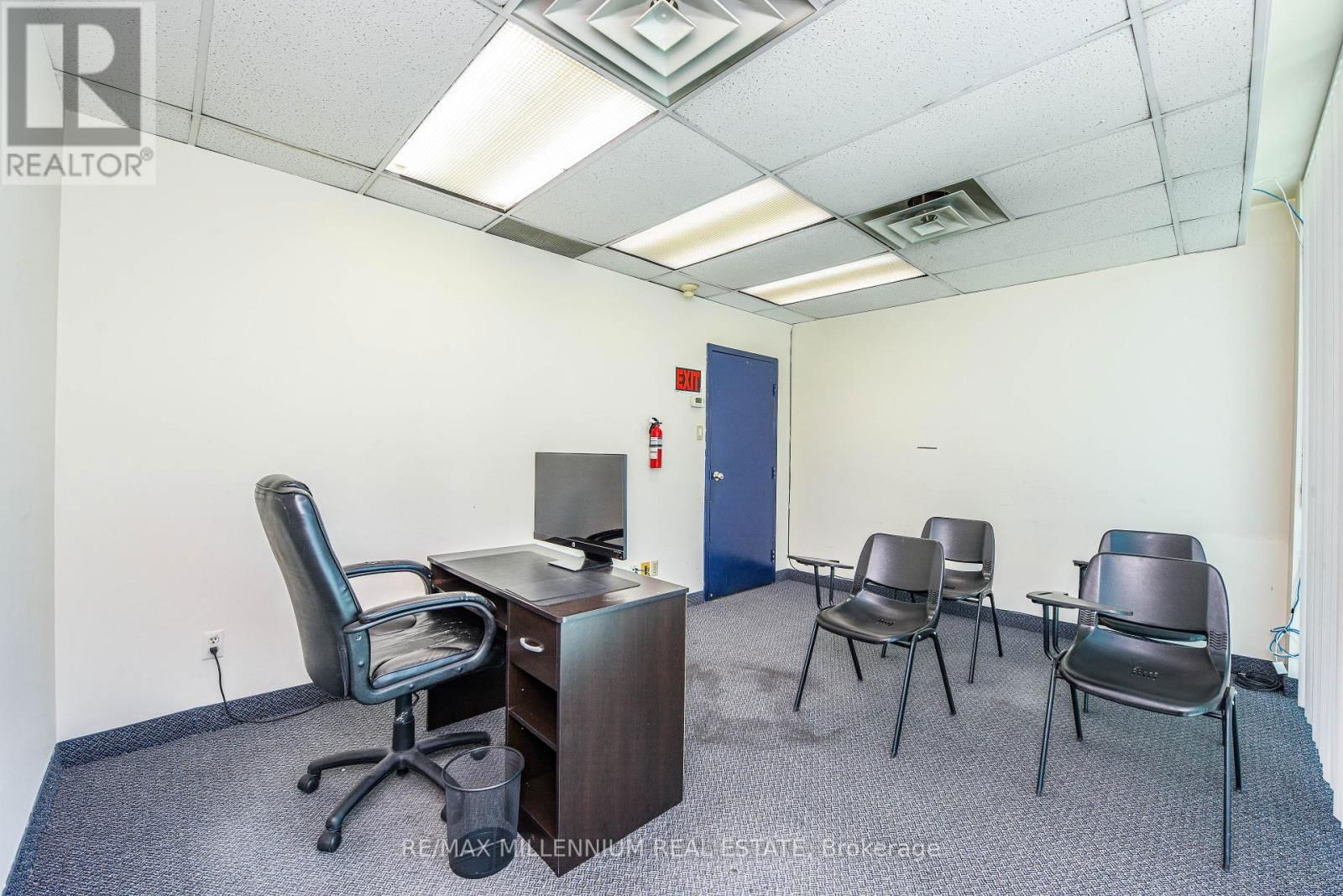 208 - 1300 STEELES AVENUE Image 8