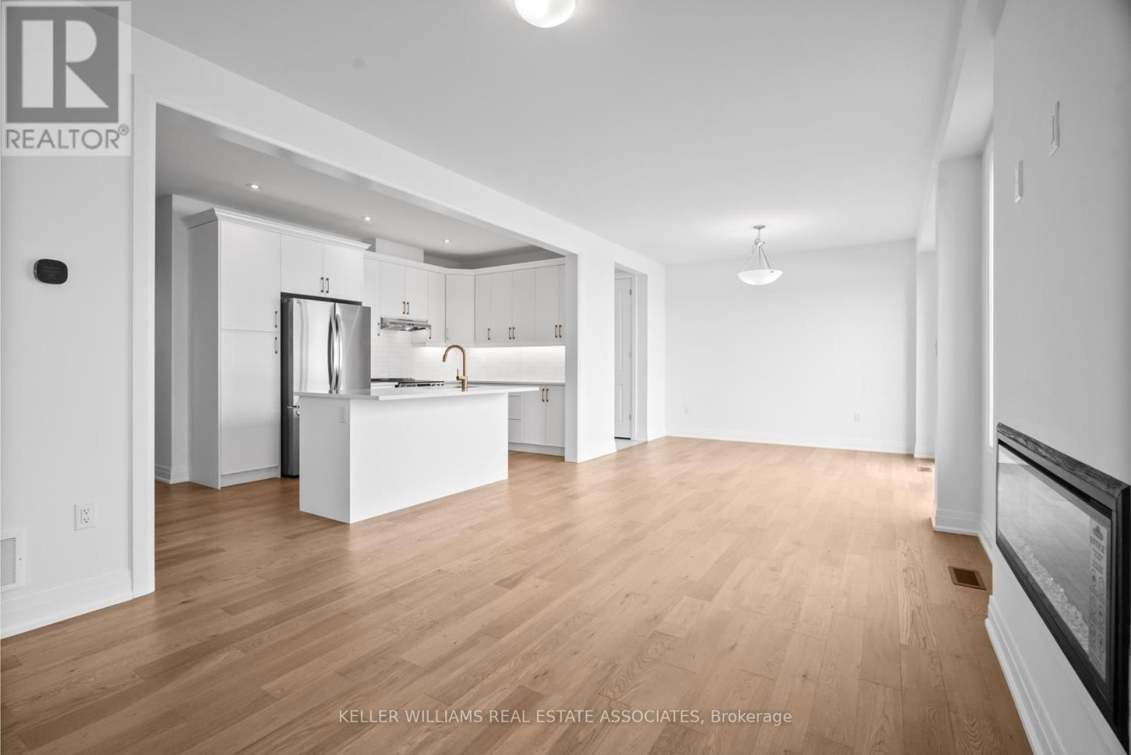 14 ASTER WOODS DRIVE Image 11