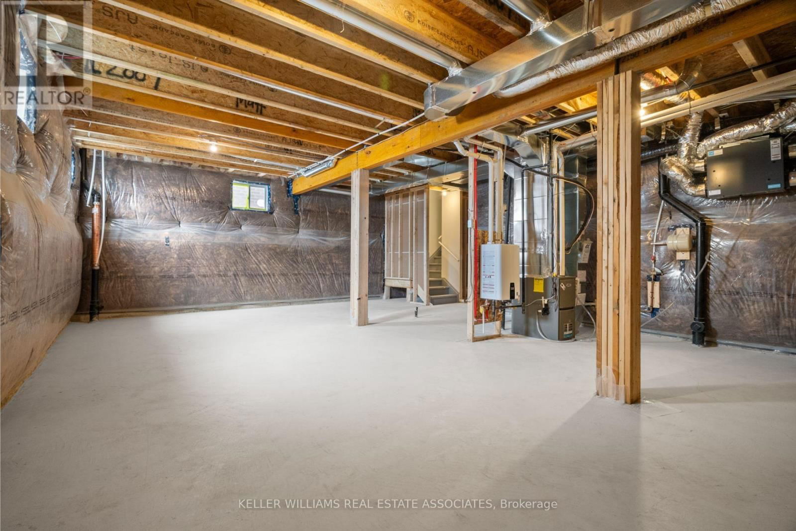 14 ASTER WOODS DRIVE Image 31