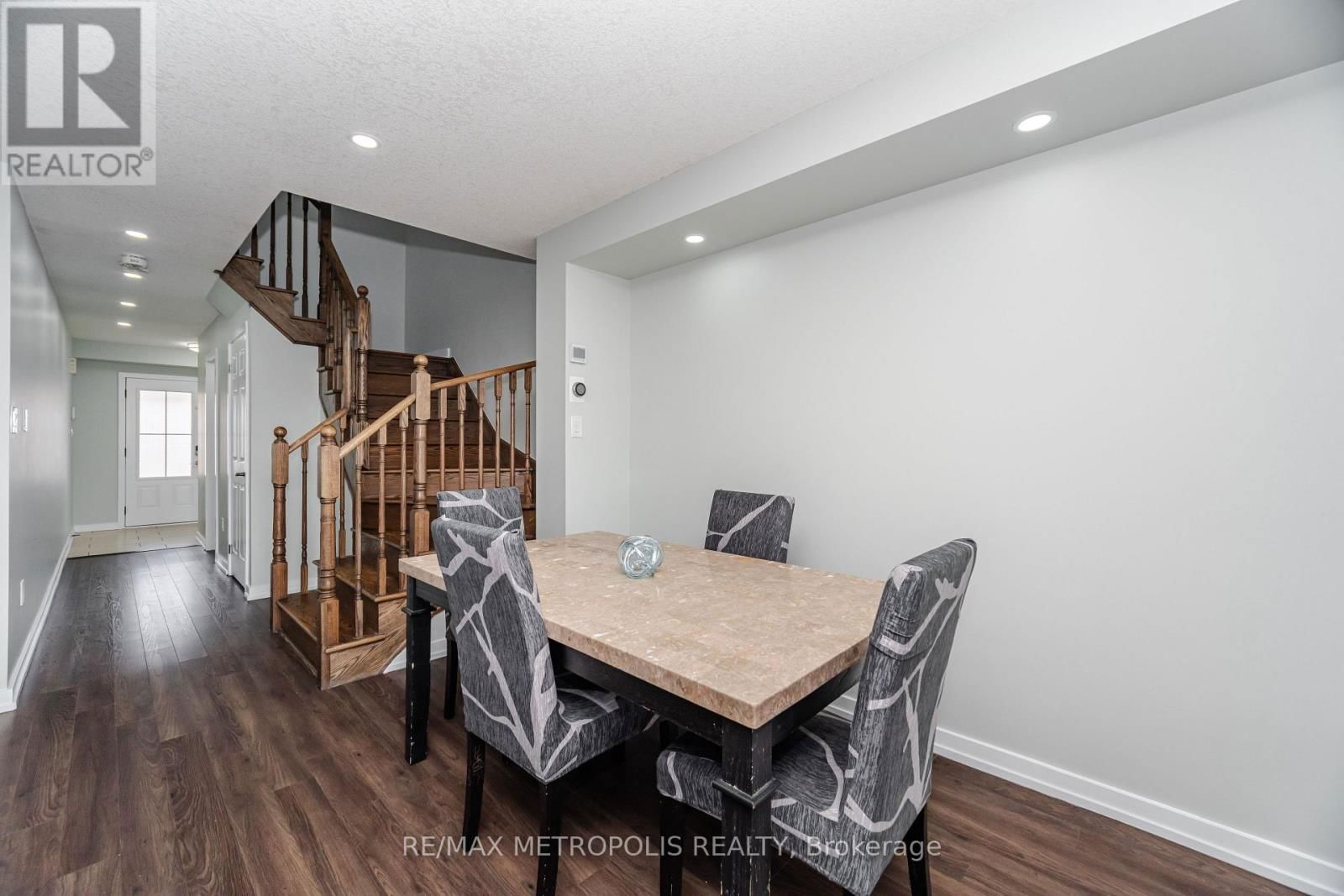 4 EDSEL ROAD Image 11