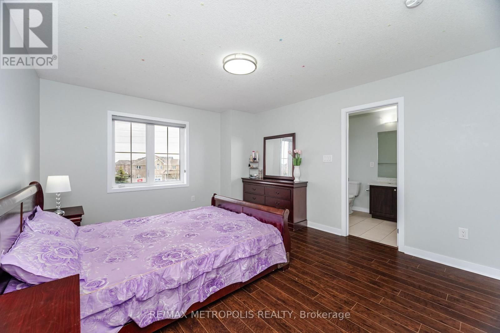 4 EDSEL ROAD Image 20