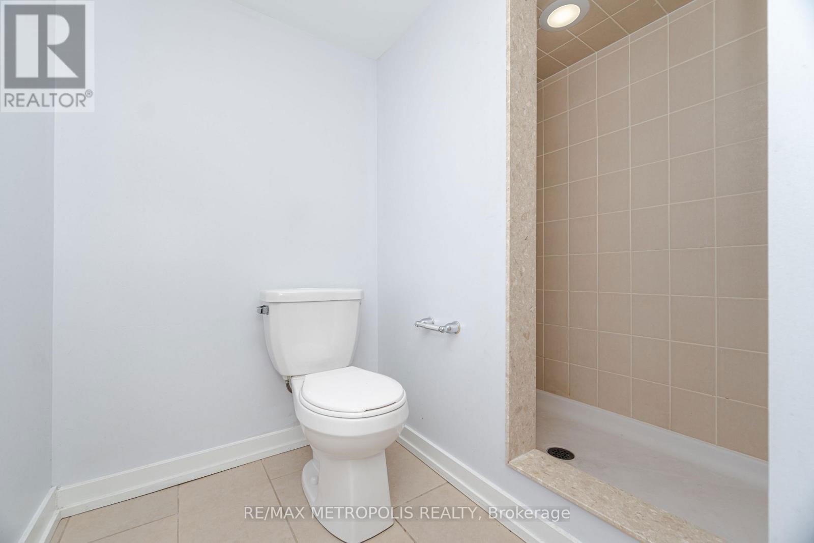 4 EDSEL ROAD Image 34