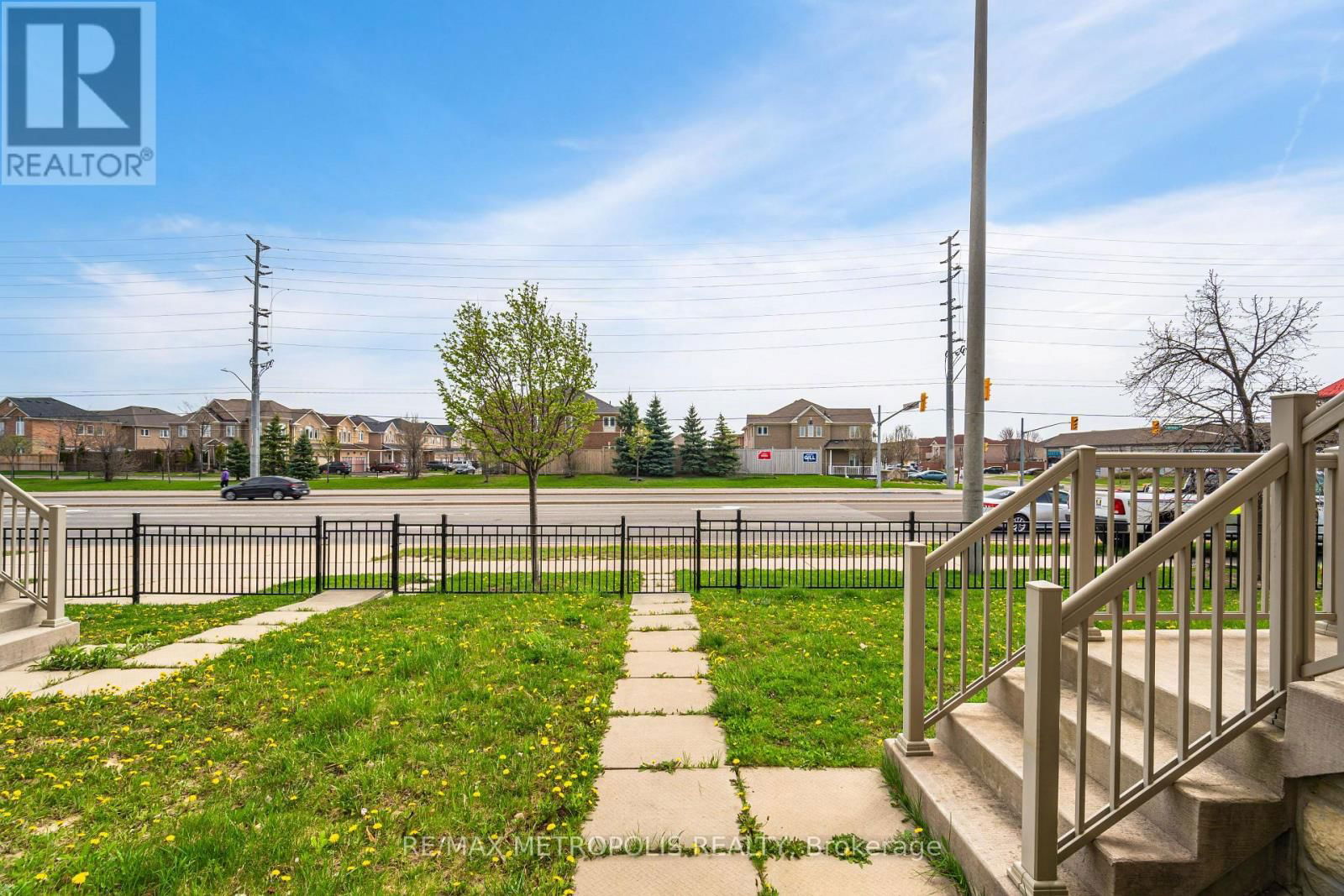 4 EDSEL ROAD Image 37