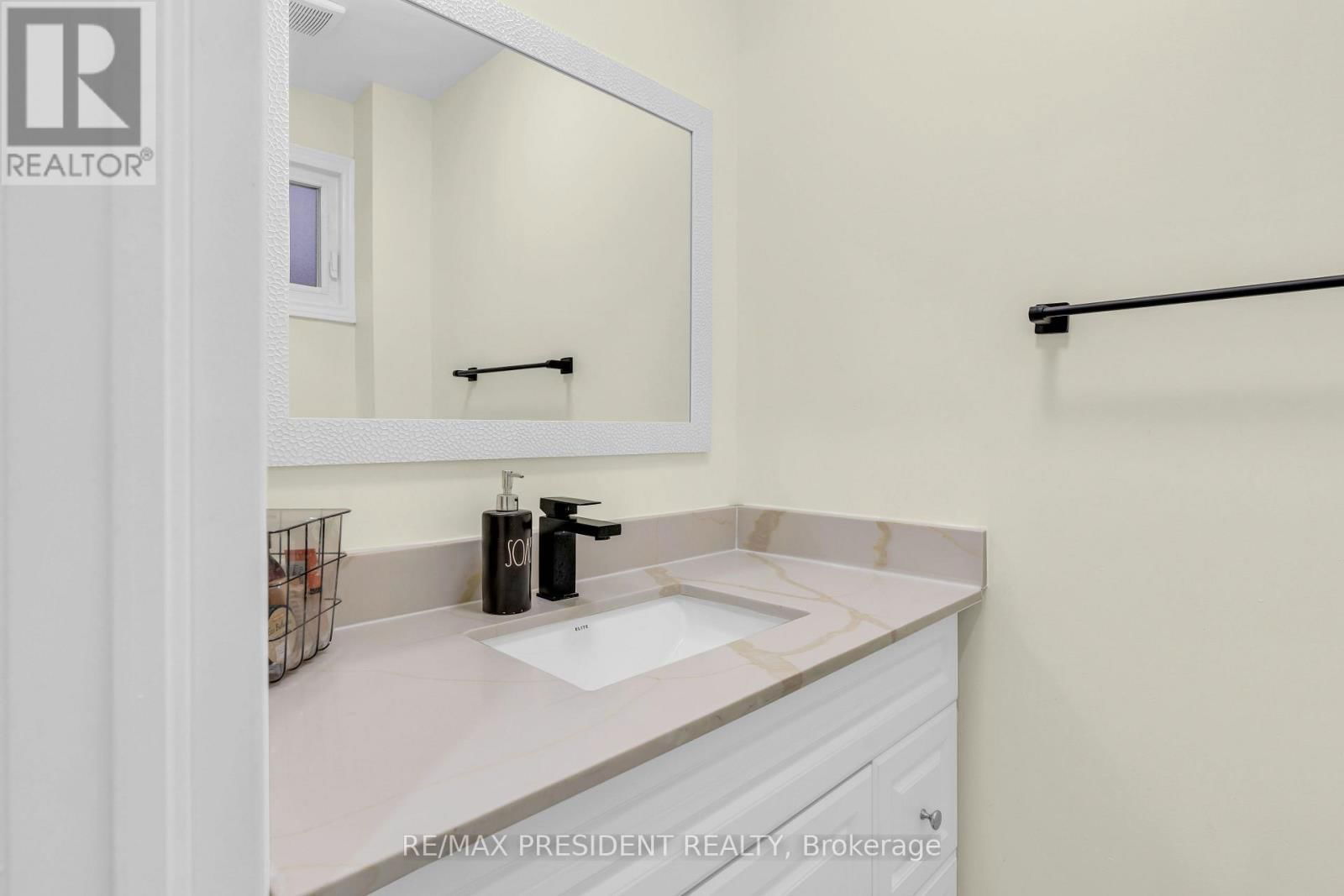 118 CHARTERS ROAD Image 17