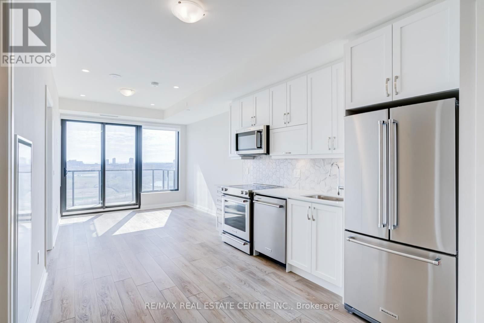 1110 - 3006 WILLAM CUTMORE BOULEVARD Image 13