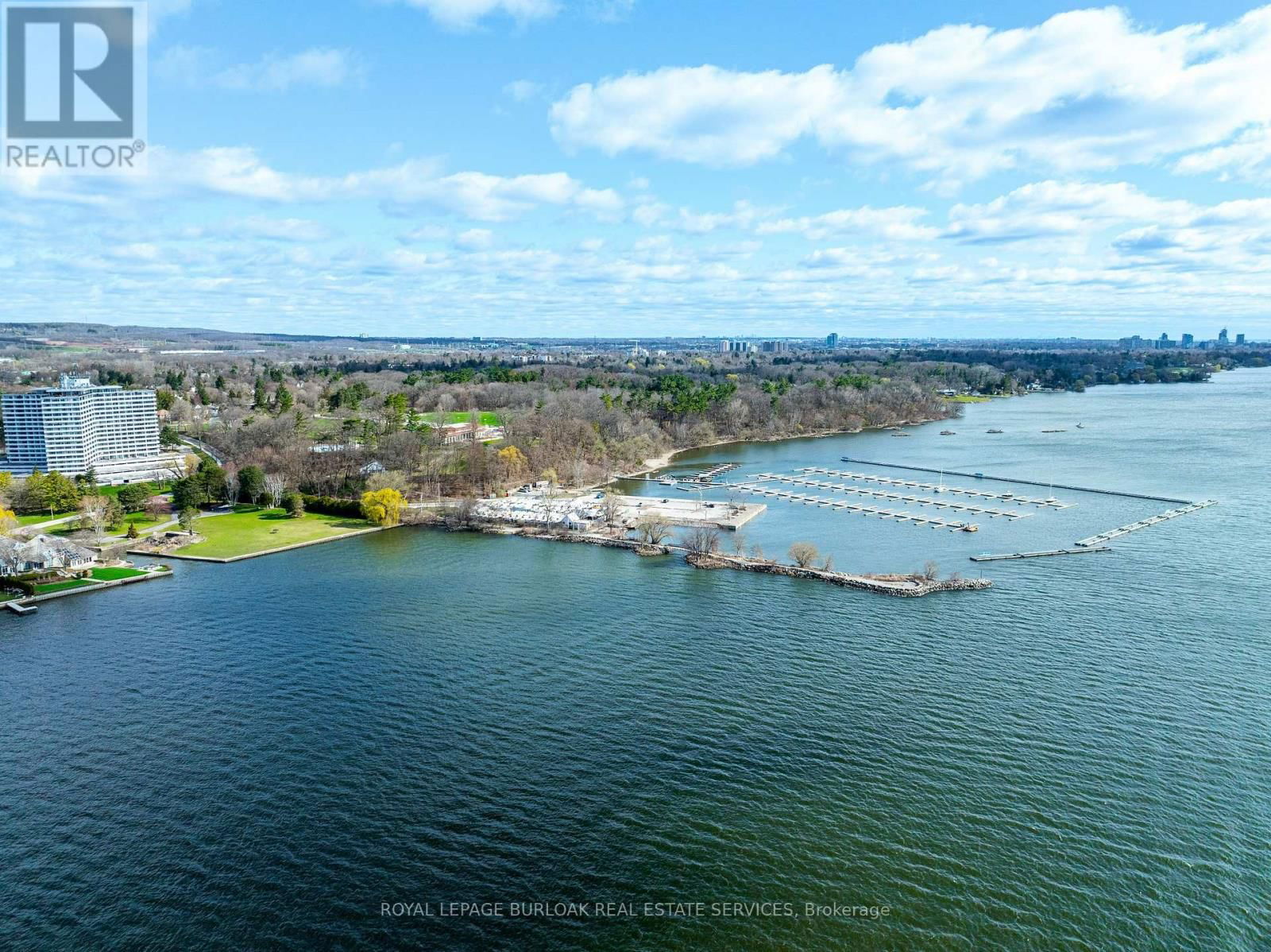 800 LASALLE PARK ROAD Image 4
