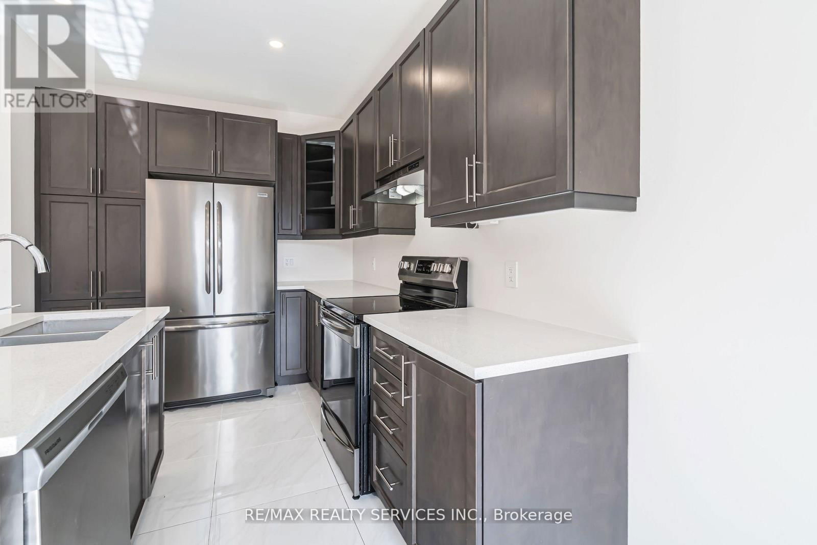 25 ENCLAVE TRAIL Image 14