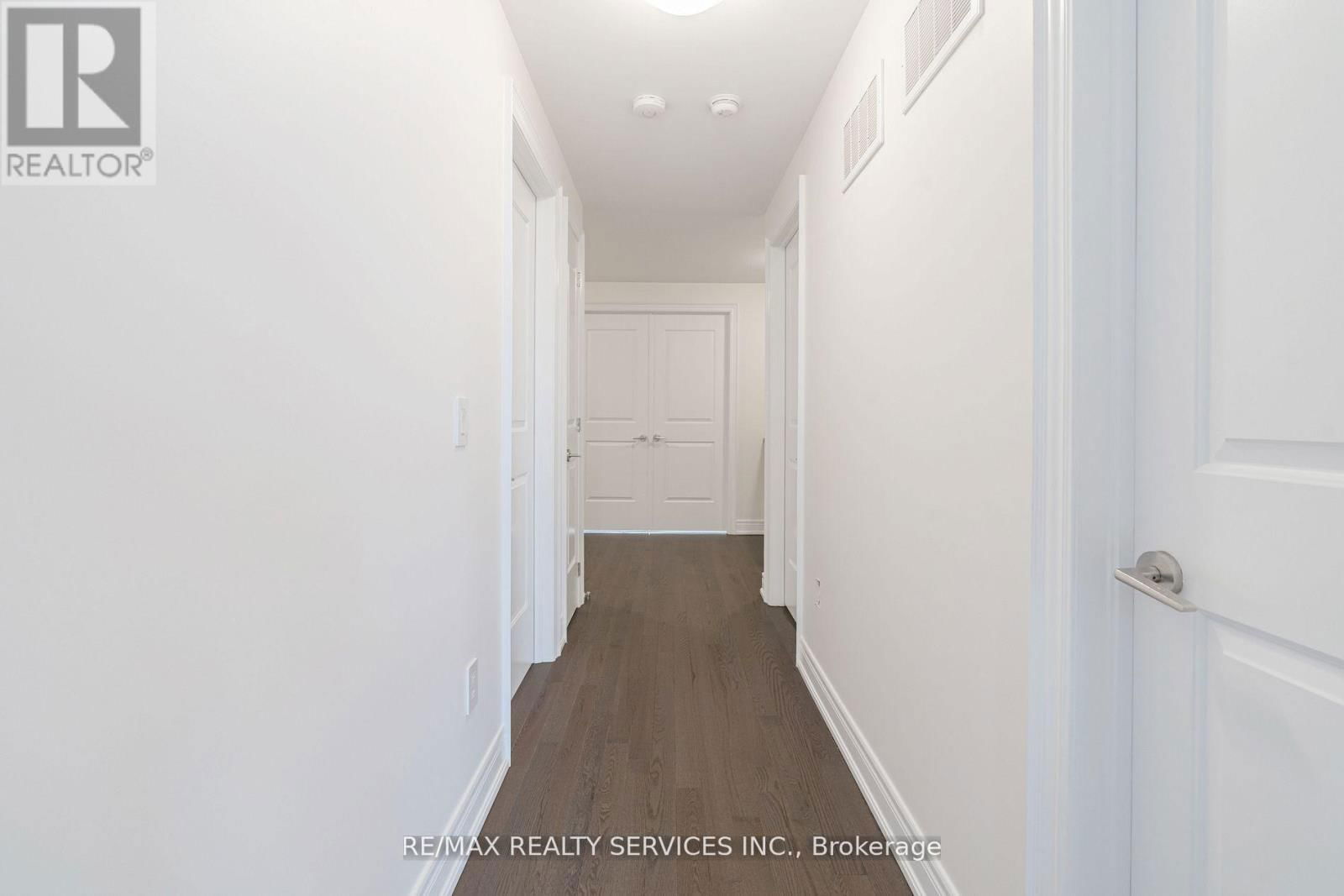 25 ENCLAVE TRAIL Image 18