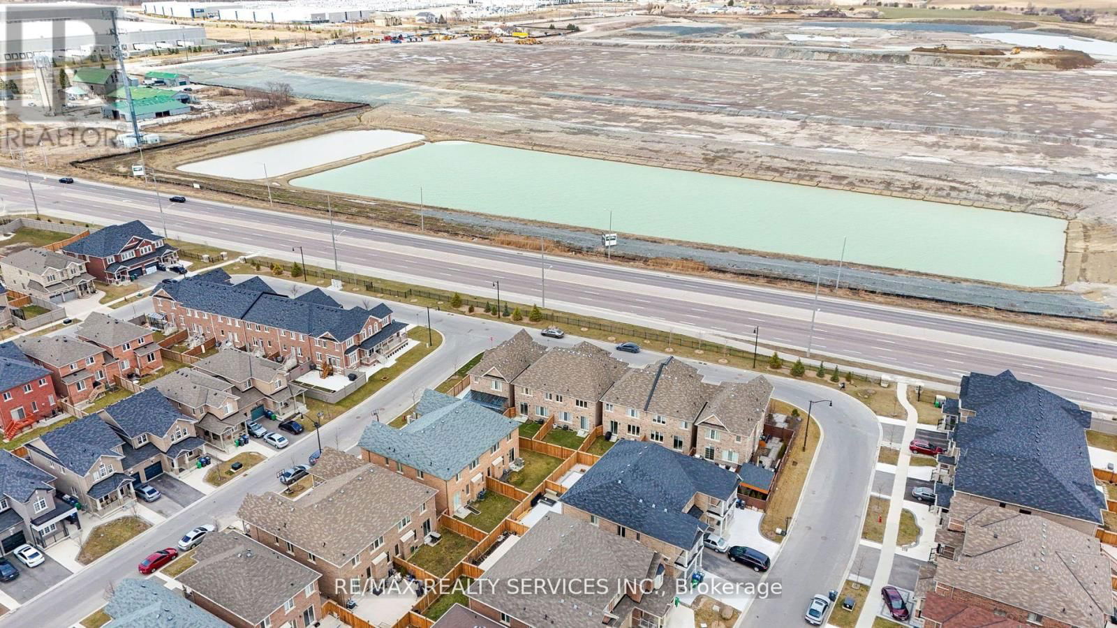 25 ENCLAVE TRAIL Image 37