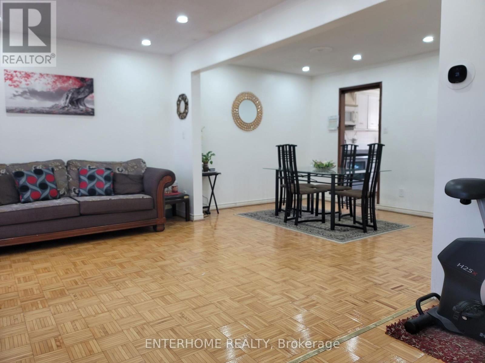 4 - 1180 MISSISSAUGA VALLEY BOULEVARD WEST Image 3