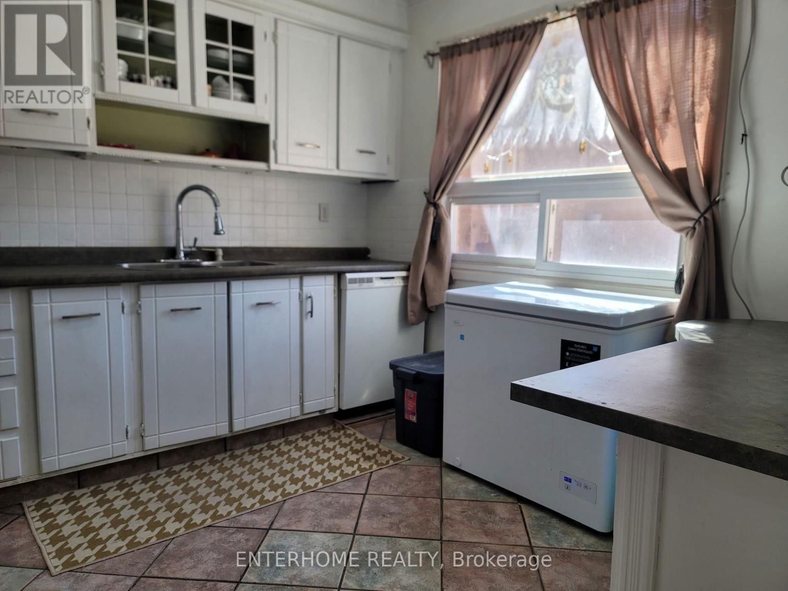 4 - 1180 MISSISSAUGA VALLEY BOULEVARD WEST Image 6