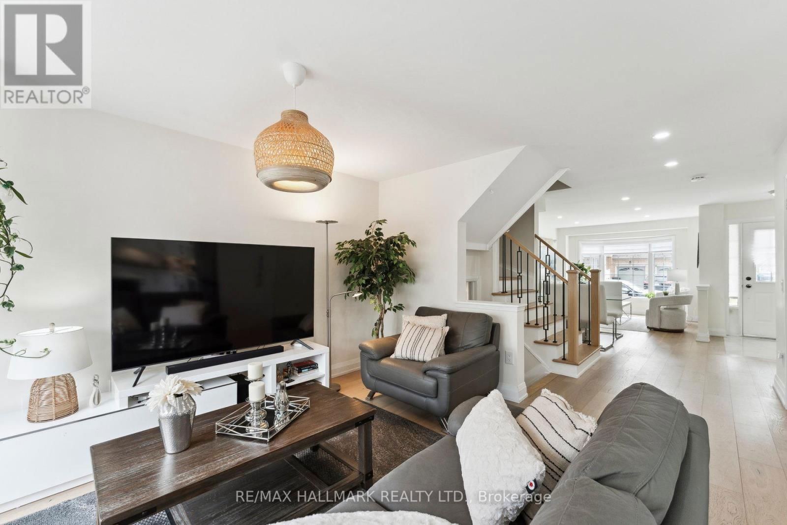 128 SEASIDE CIRCLE Image 14