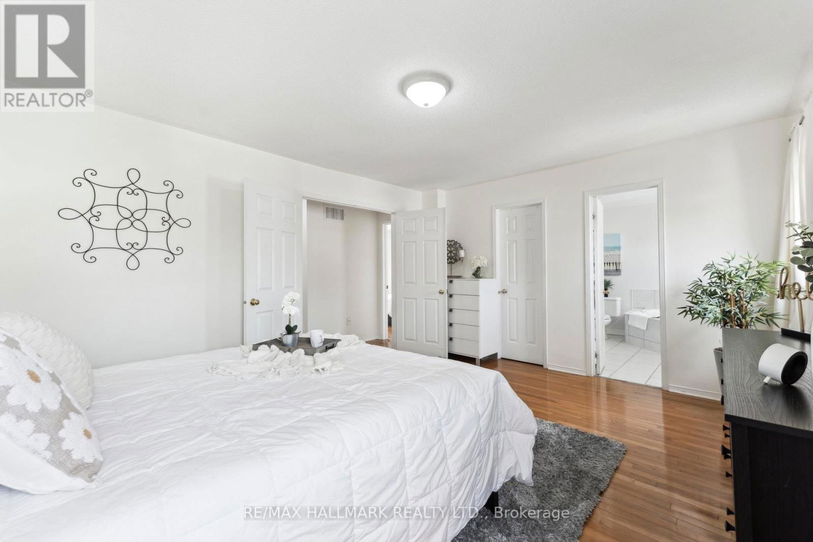 128 SEASIDE CIRCLE Image 20