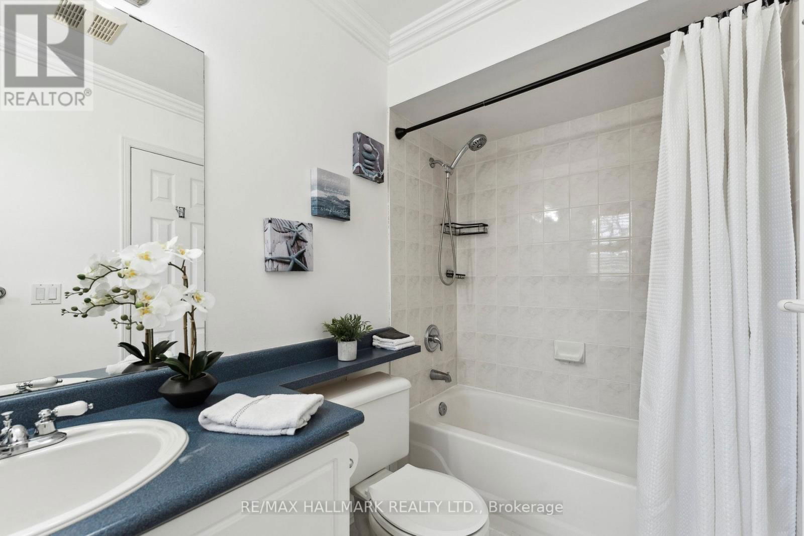 128 SEASIDE CIRCLE Image 31