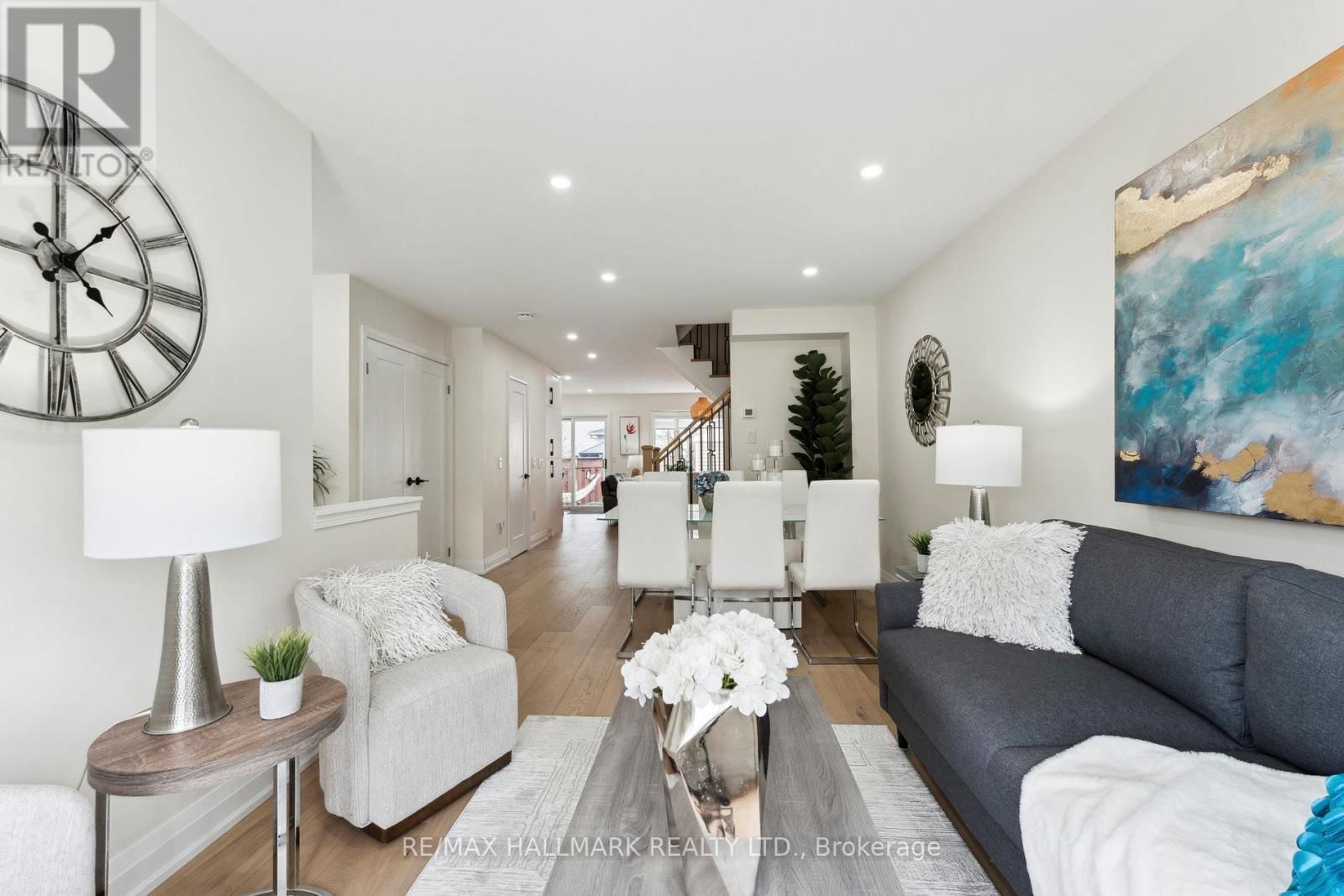 128 SEASIDE CIRCLE Image 8