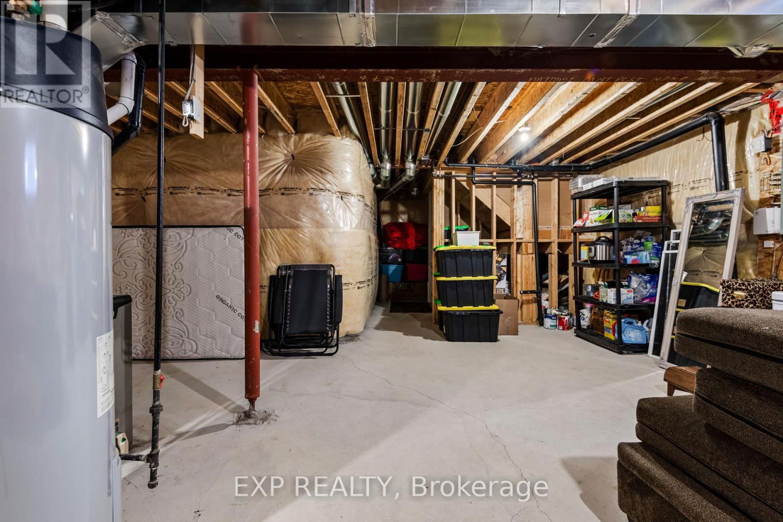 50 ENFORD CRESCENT Image 35