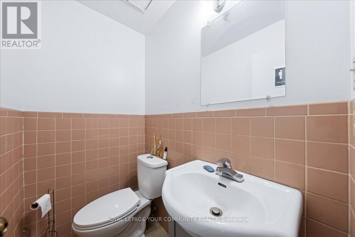 16 - 101 TORO ROAD NORTH Image 13