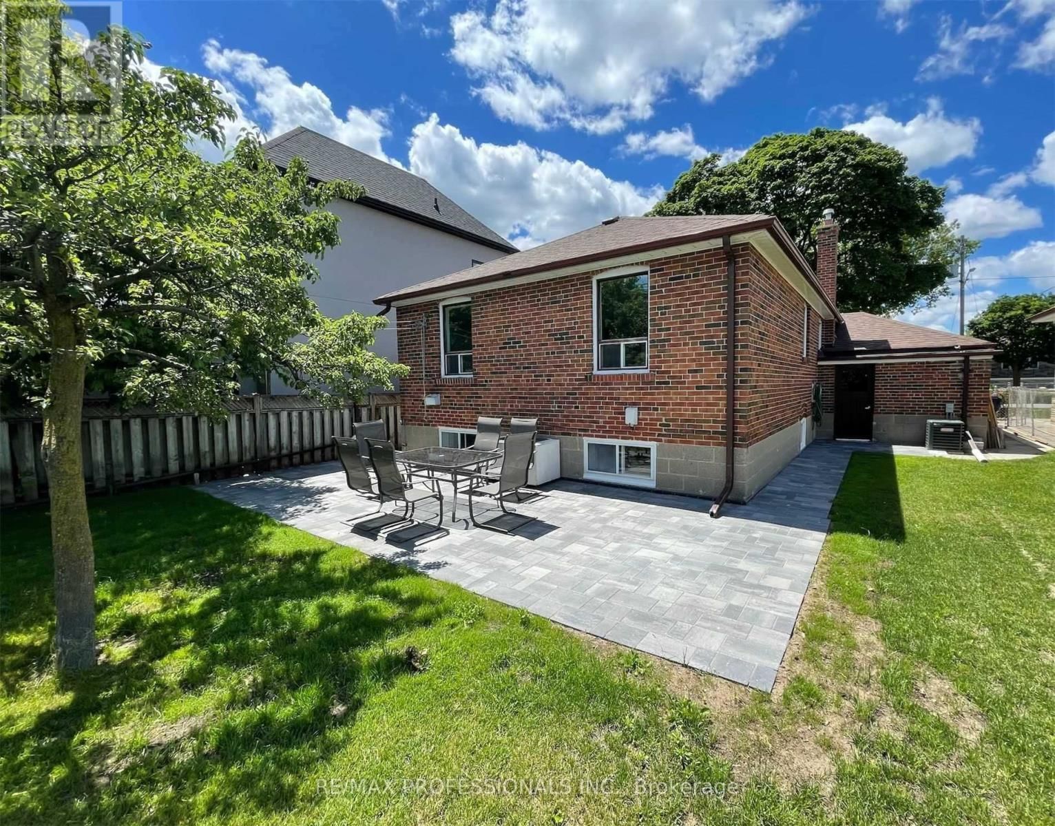 Main - 41 WOOLGAR AVENUE Image 21