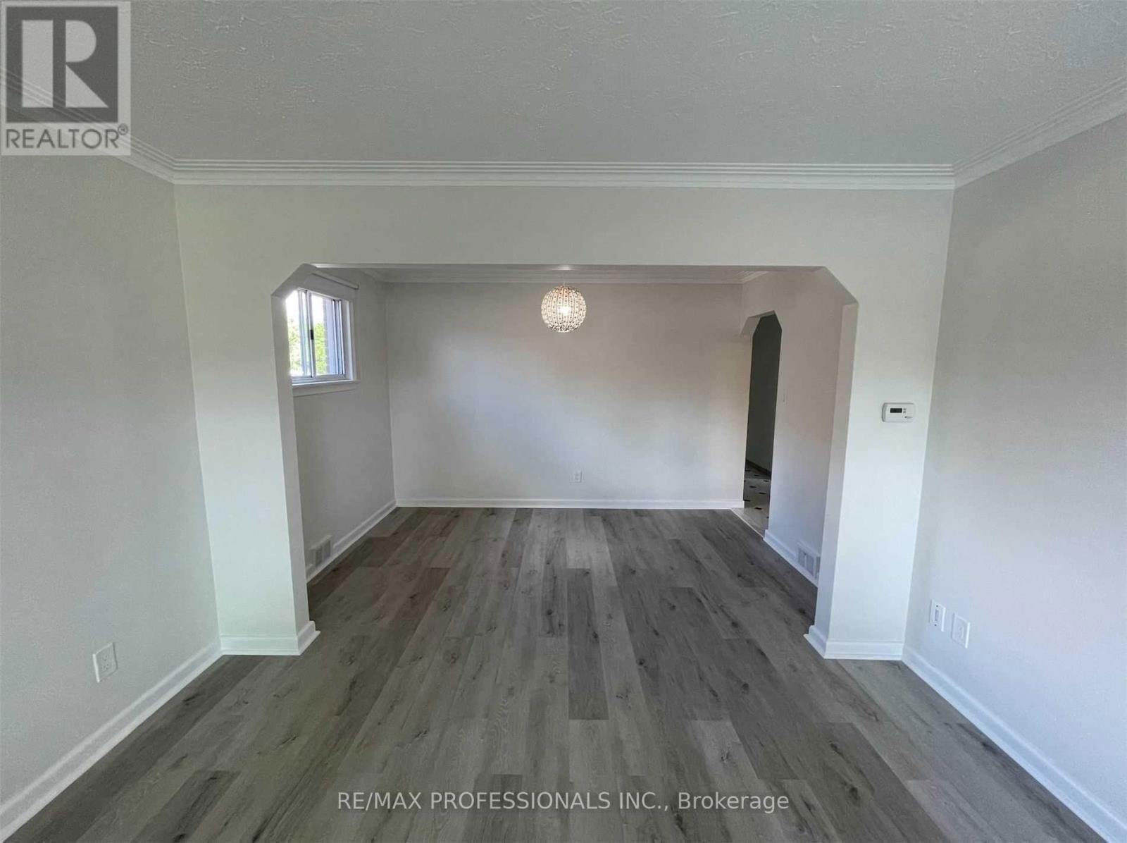 Main - 41 WOOLGAR AVENUE Image 8
