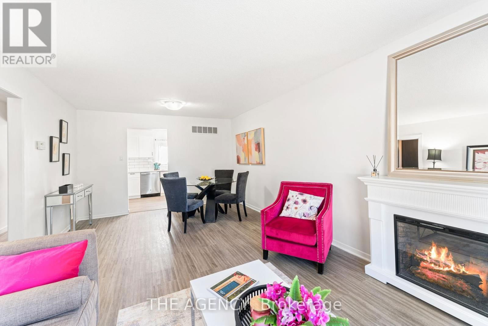 35 - 35 MCMULLEN CRESCENT Image 7