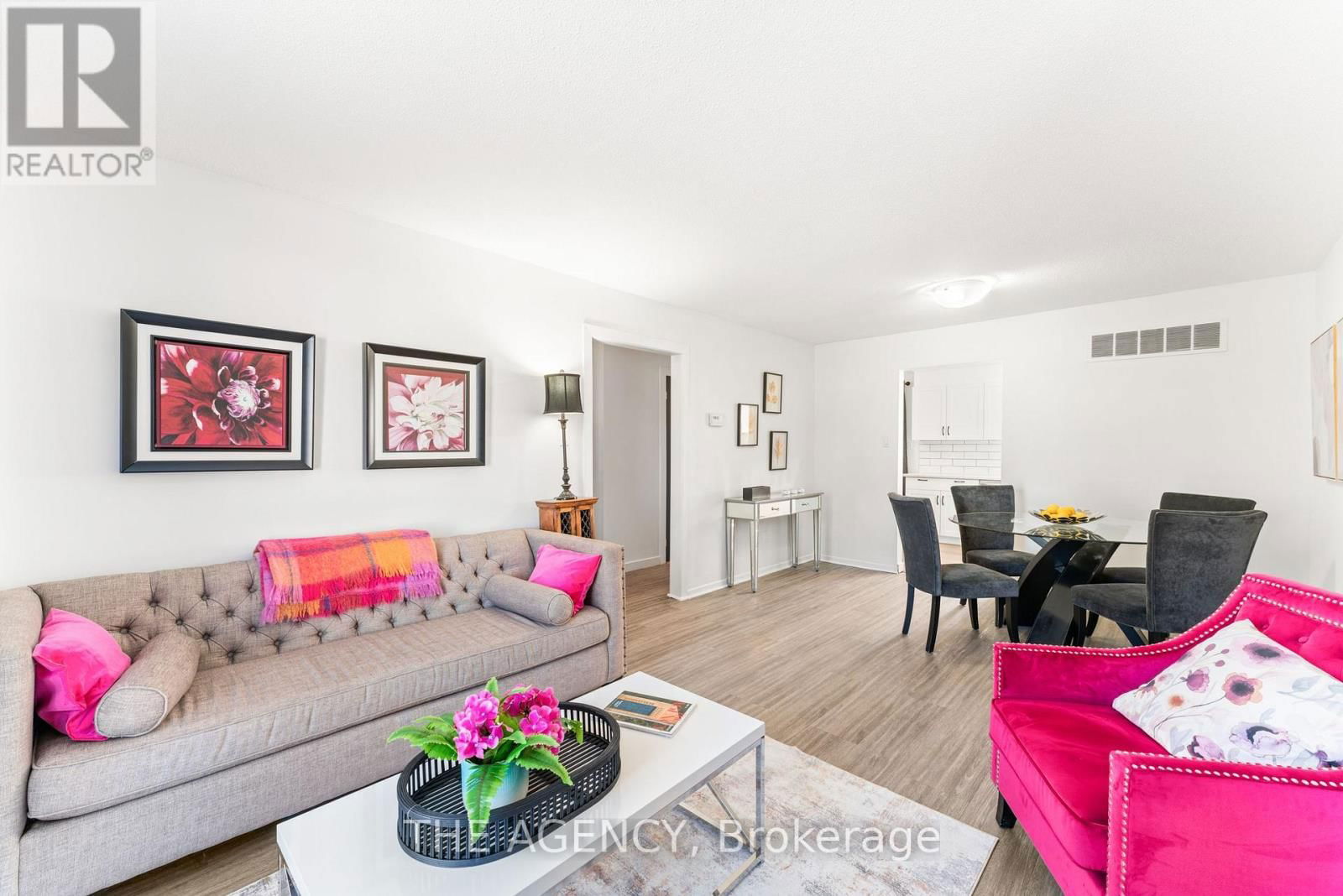 35 - 35 MCMULLEN CRESCENT Image 8